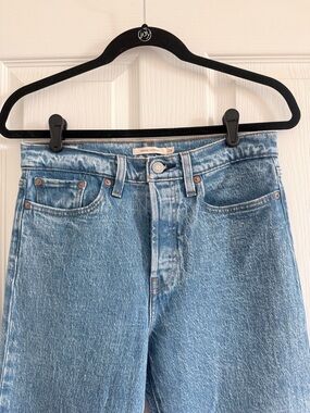 Levi's High-Rise Light Blue Women's Jeans